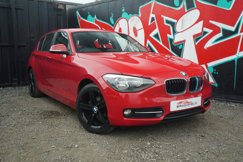 BMW 1 Series 2.0 116D Sport Hatchback Euro 5 Red #2