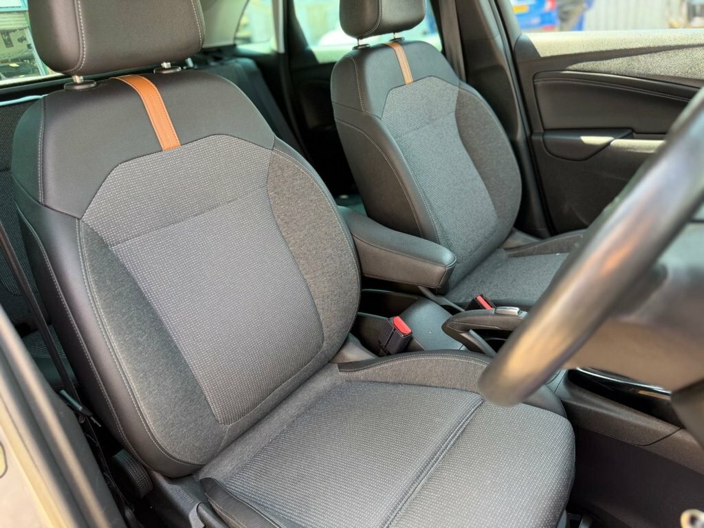 Vauxhall Crossland 1.2L Elite Nav EJ21UDX Grey #2