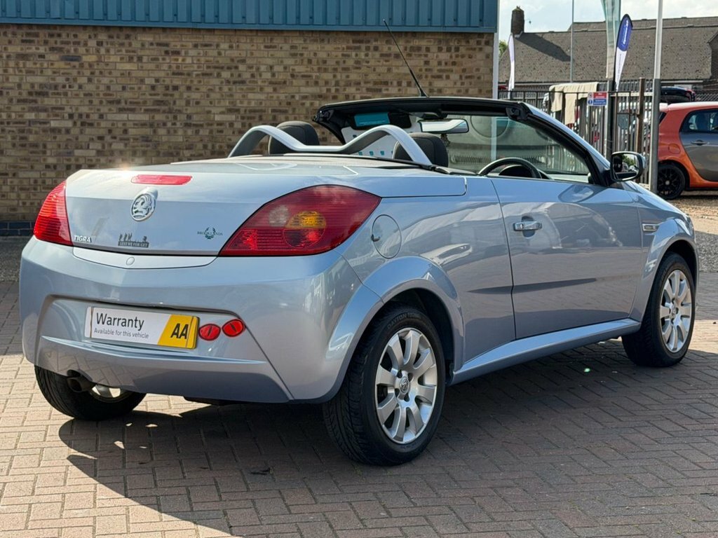 Vauxhall Tigra Convertible 1.8I 16V Exclusiv Ac 200808 Silver #30