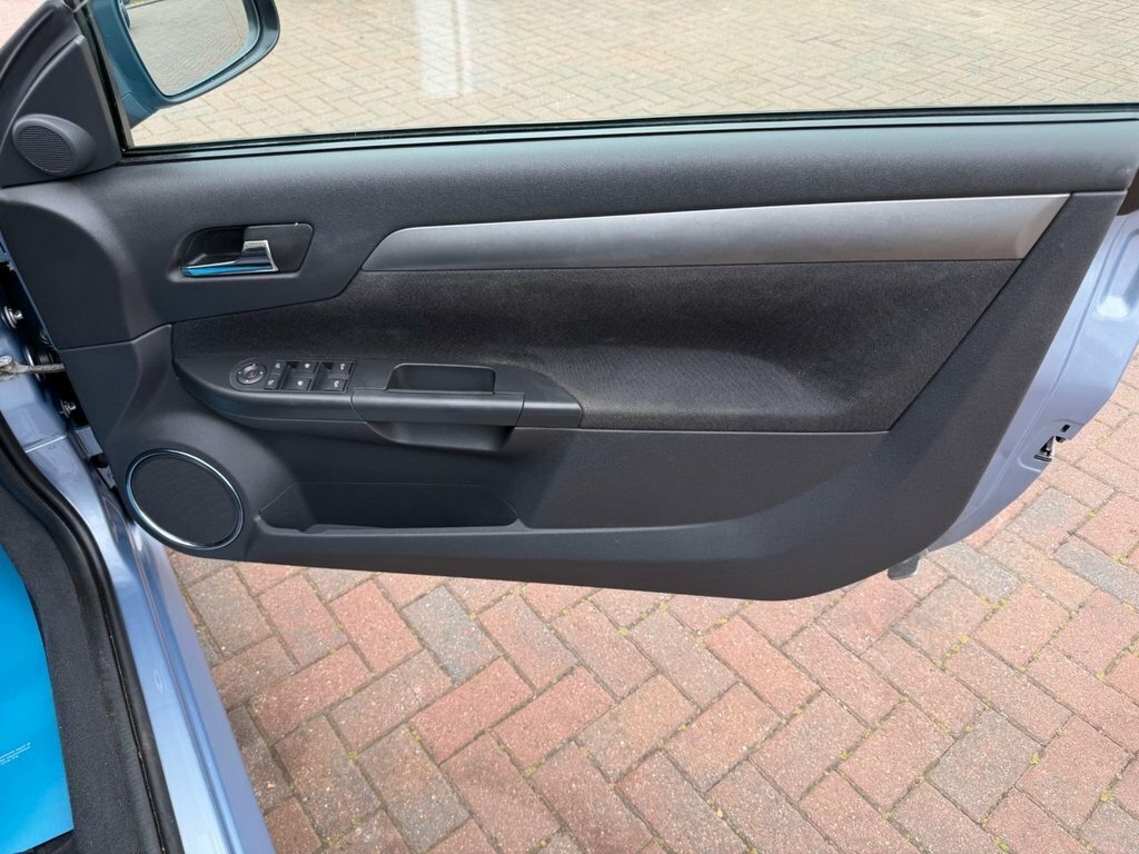 Vauxhall Tigra Convertible 1.8I 16V Exclusiv Ac 200808 Silver #21