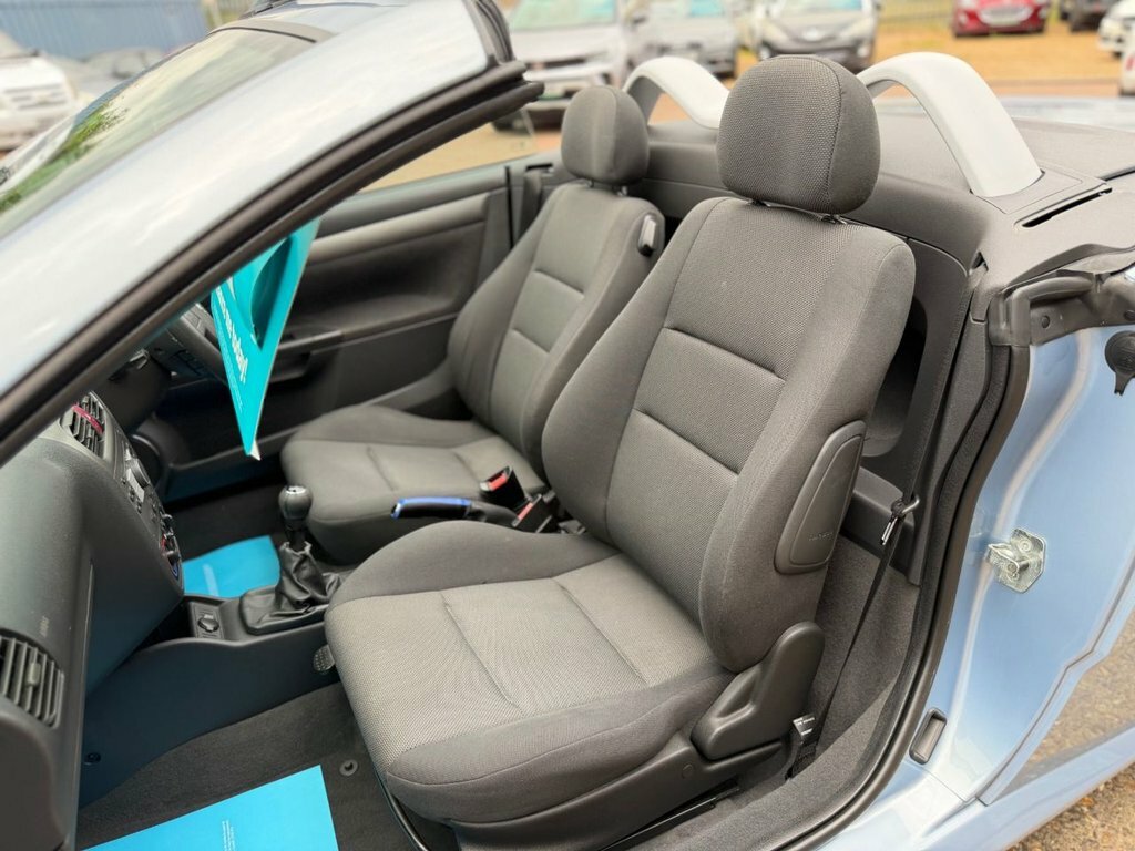 Vauxhall Tigra Convertible 1.8I 16V Exclusiv Ac 200808 Silver #17