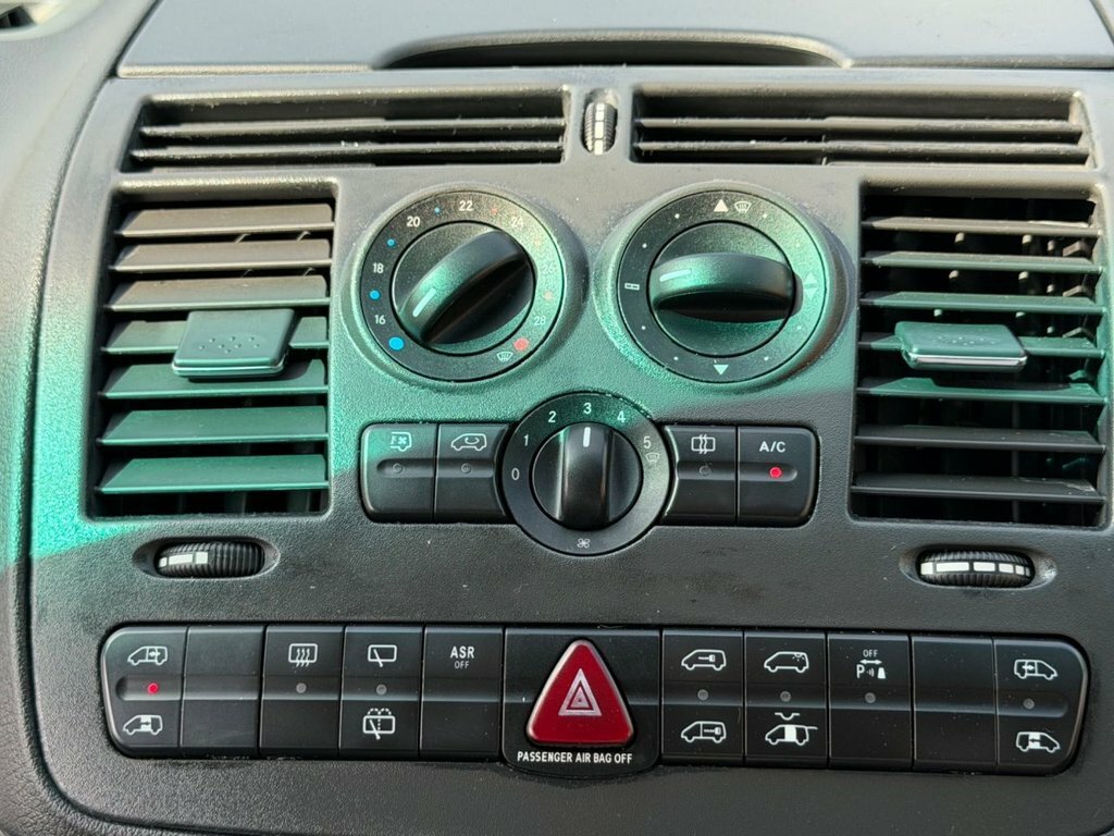 Mercedes-Benz Viano 3L Ambiente Black #3