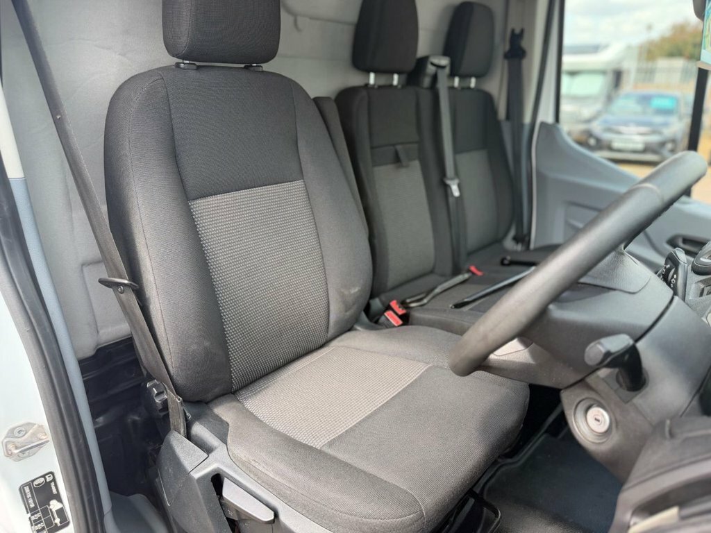 Ford Transit Custom Mpv WV68XOW White #3