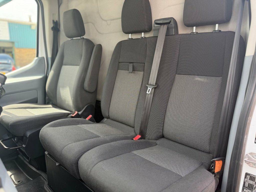 Ford Transit Custom Mpv WV68XOW White #4