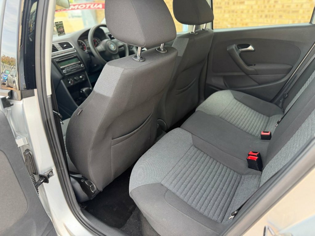 Volkswagen Polo Moda Silver #18