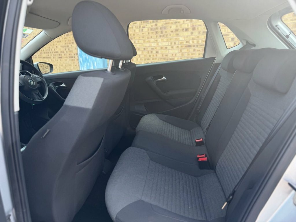 Volkswagen Polo Moda Silver #17