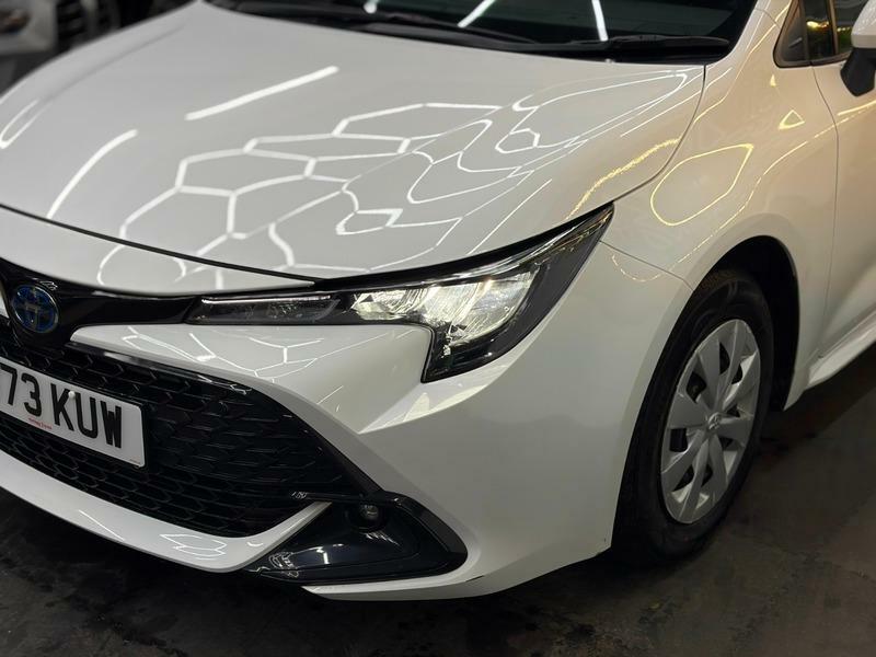 Toyota Corolla Active Stunning Example YB73KUW White #3