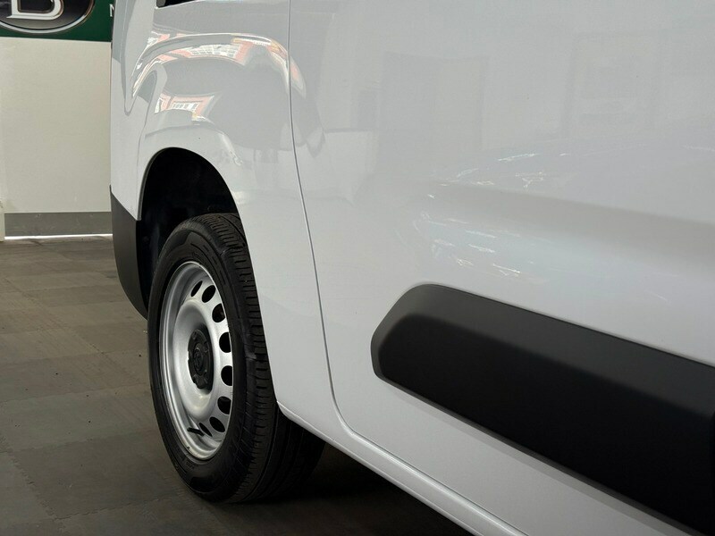 Vauxhall Combo L2h1 2300 Prime Ss Stunning Example DV24SZW White #6