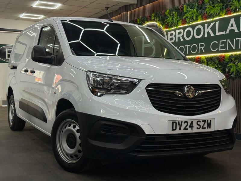 Vauxhall Combo L2h1 2300 Prime Ss Stunning Example DV24SZW White