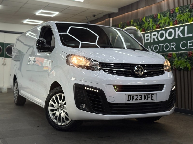 Vauxhall Vivaro L2h1 F2900 Pro Ss Sat Nav Stunning Example White