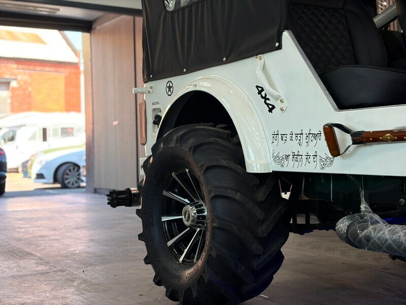 Jeep Mahindra Jeep Rare Opportunity L789DHB White #5