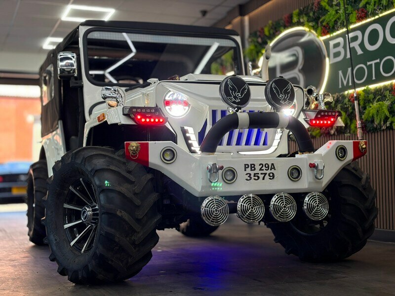 Jeep Mahindra Jeep Rare Opportunity L789DHB White