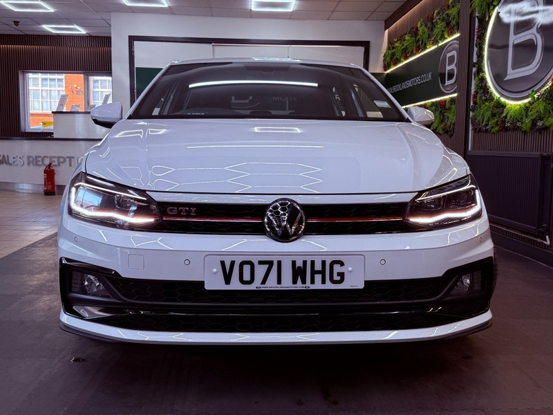Volkswagen Polo 2.0 Tsi 207 Gti Dsg White #3