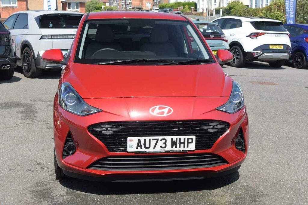 Hyundai I10 Hatchback AU73WHP Red #2