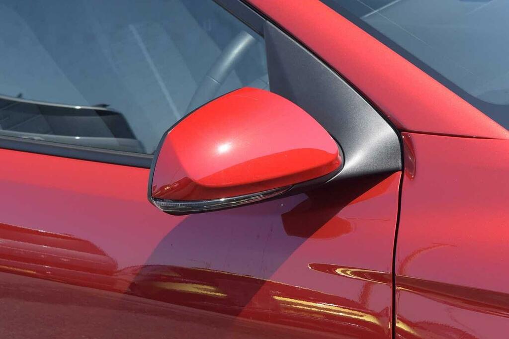 Hyundai I10 Hatchback AU73WHP Red #5