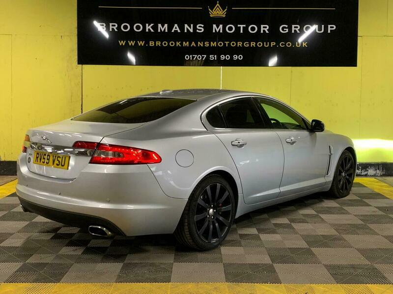Jaguar XF 3.0D V6 Premium Luxury RV59VSU Silver #3