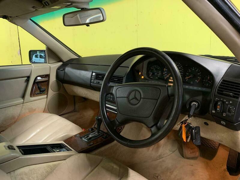Mercedes-Benz 4.2L 815 Day White #16