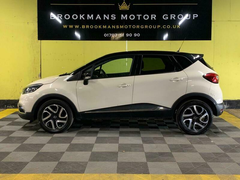 Renault Captur 1.2 Tce Energy Signature White #5