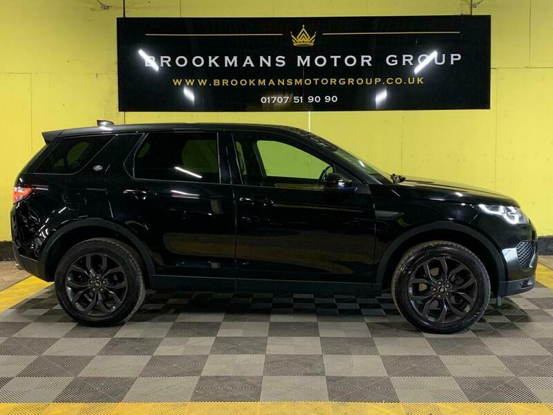 Land Rover Discovery Sport 2.0 Td4 Landmark SN68JKP Black #4