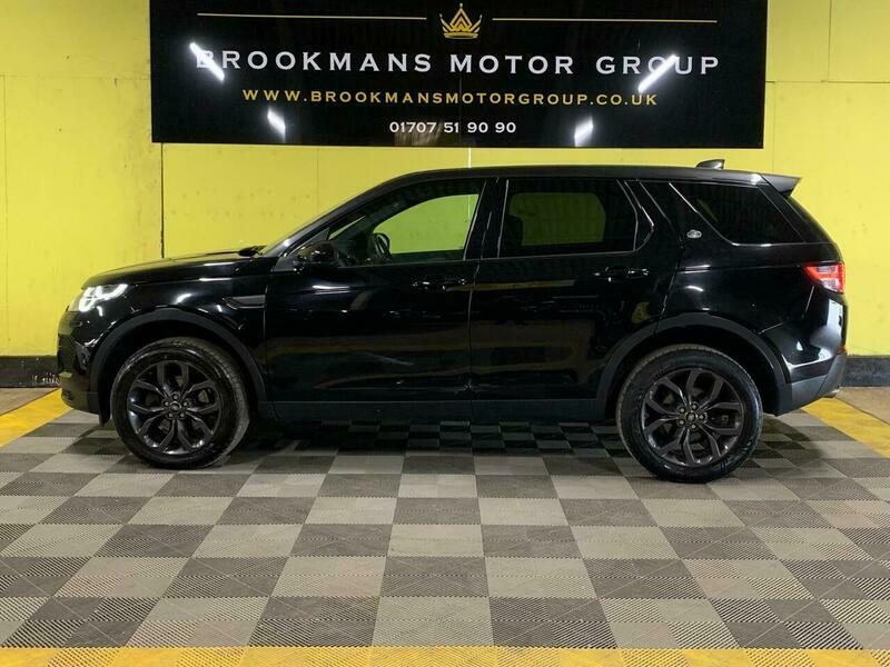 Land Rover Discovery Sport 2.0 Td4 Landmark SN68JKP Black #5