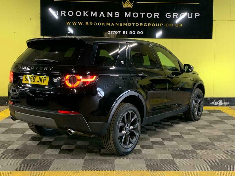 Land Rover Discovery Sport 2.0 Td4 Landmark SN68JKP Black #3