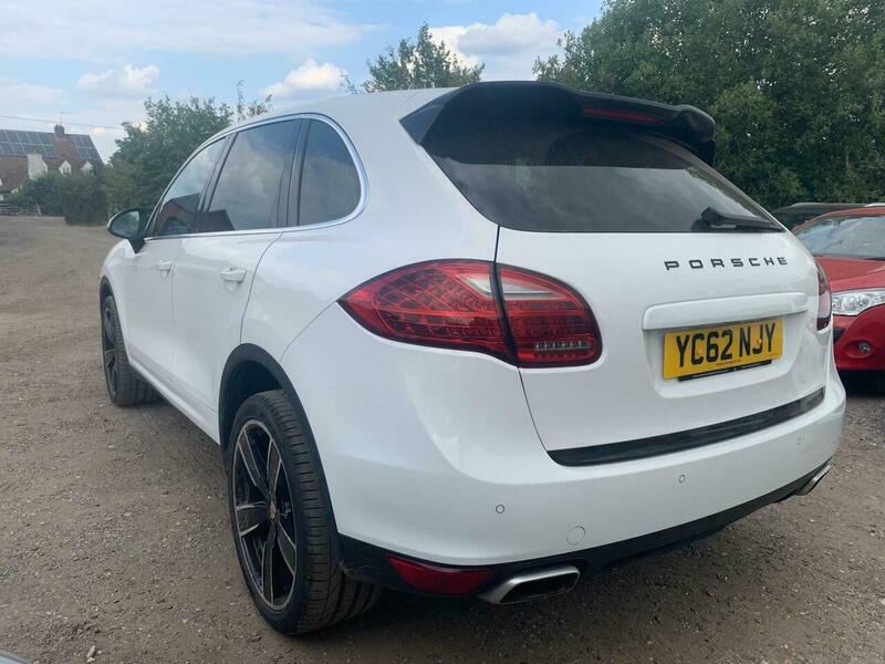 Porsche Cayenne 3.0 201262 Td V6 Suv Tiptro Black #4