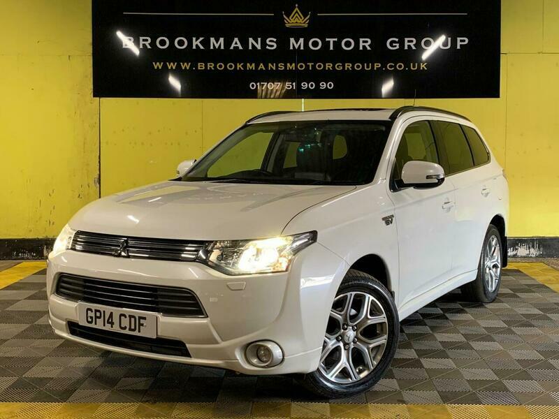 Mitsubishi Outlander 2.0H 12Kwh Gx4hs Cvt GP14CDF White #2