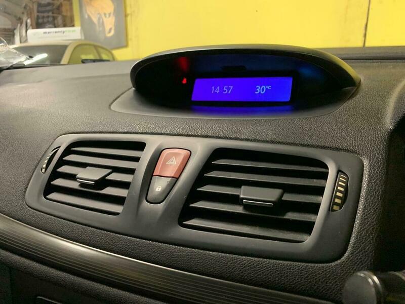 Renault Megane 1.6 16V 110 Dynamique Tomtom Black #23