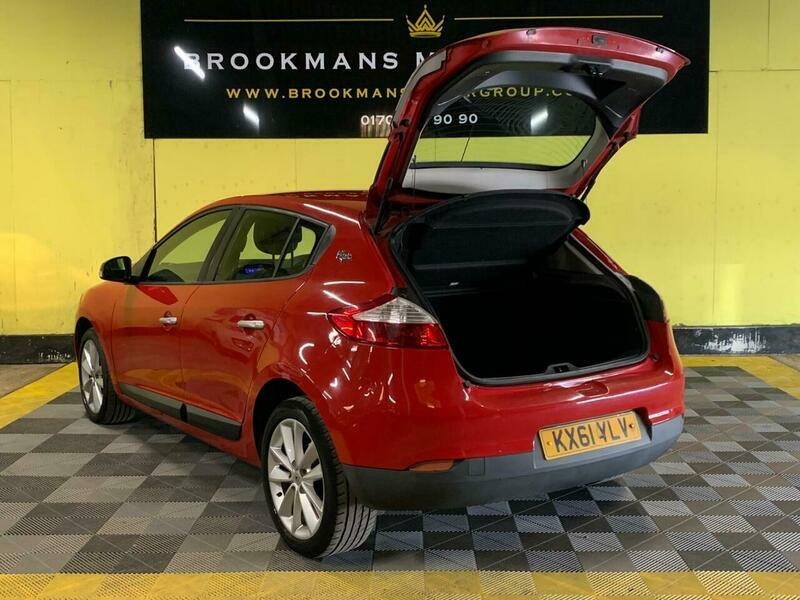 Renault Megane 1.6 16V 110 Dynamique Tomtom Black #8
