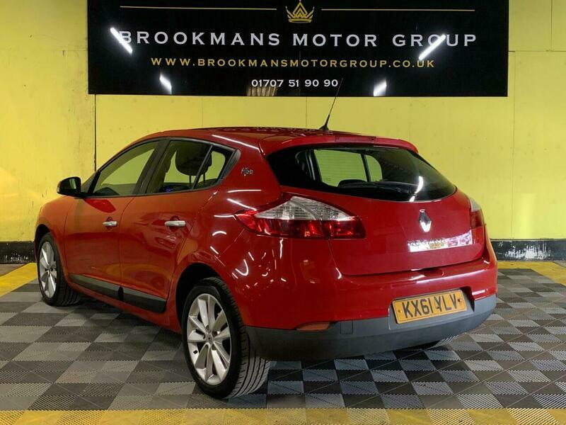 Renault Megane 1.6 16V I-music Euro Red #6