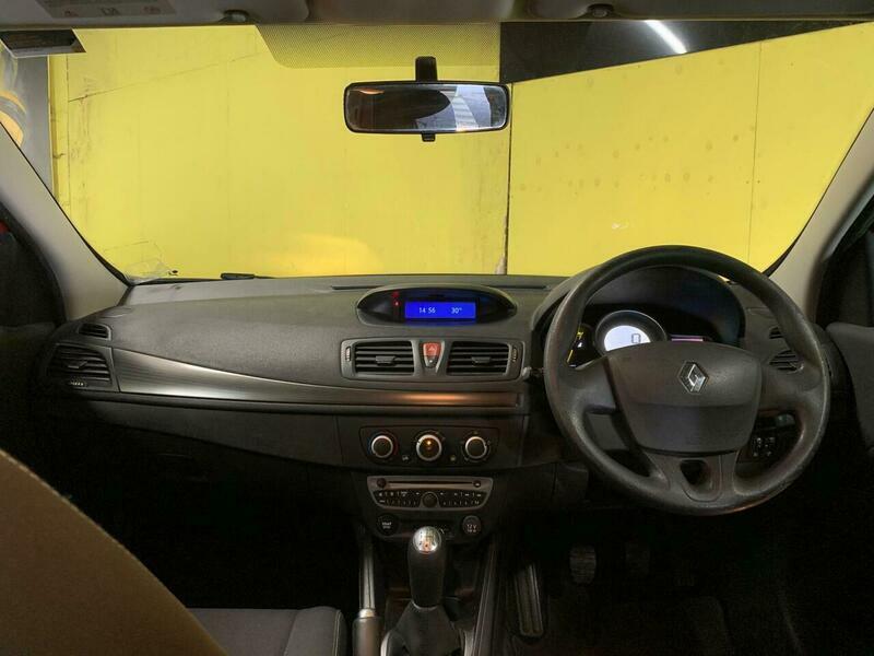 Renault Megane 1.6 16V 110 Dynamique Tomtom Black #11