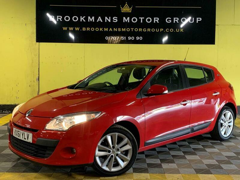 Renault Megane 1.6 16V I-music Euro Red #2
