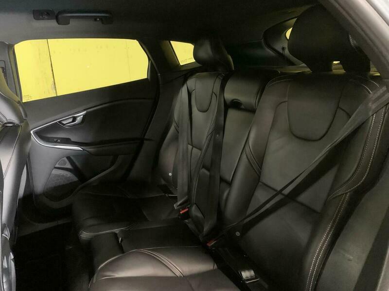 Volvo V40 2.0 T2 R-design Nav Plus 120 Bhp Silver #11