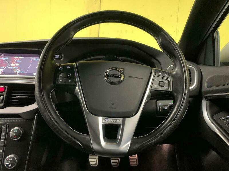 Volvo V40 2.0 T2 R-design Nav Plus 120 Bhp Silver #17