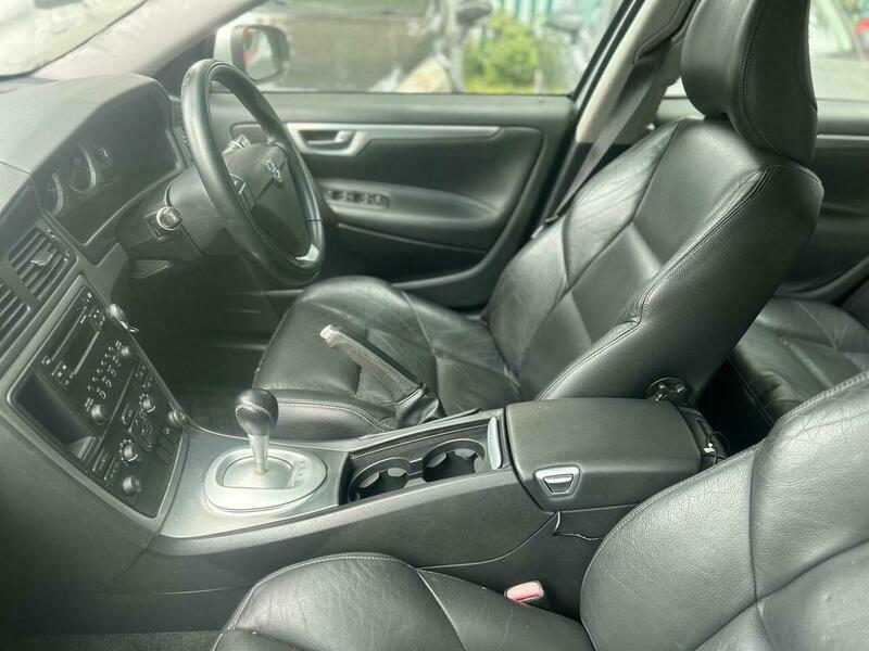 Volvo V70 2.4D Sport Special Edition Silver #3