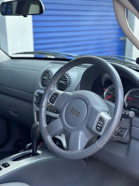 Jeep Cherokee Crd Limited Silver #8