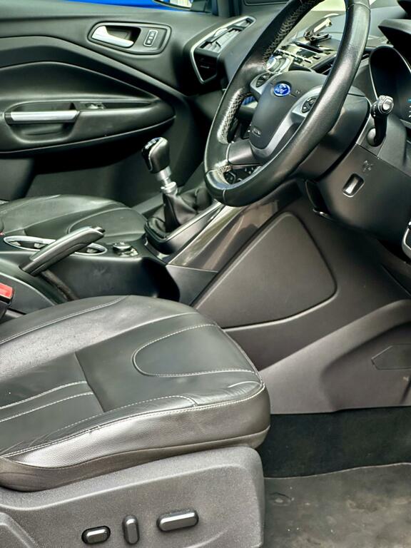 Ford Kuga 1.5 Ecoboost Titanium X 2Wd White #10