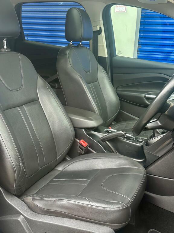 Ford Kuga 1.5 Ecoboost Titanium X 2Wd White #11