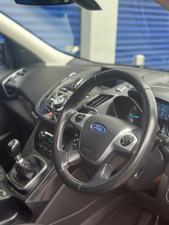 Ford Kuga 1.5 Ecoboost Titanium X 2Wd White #9