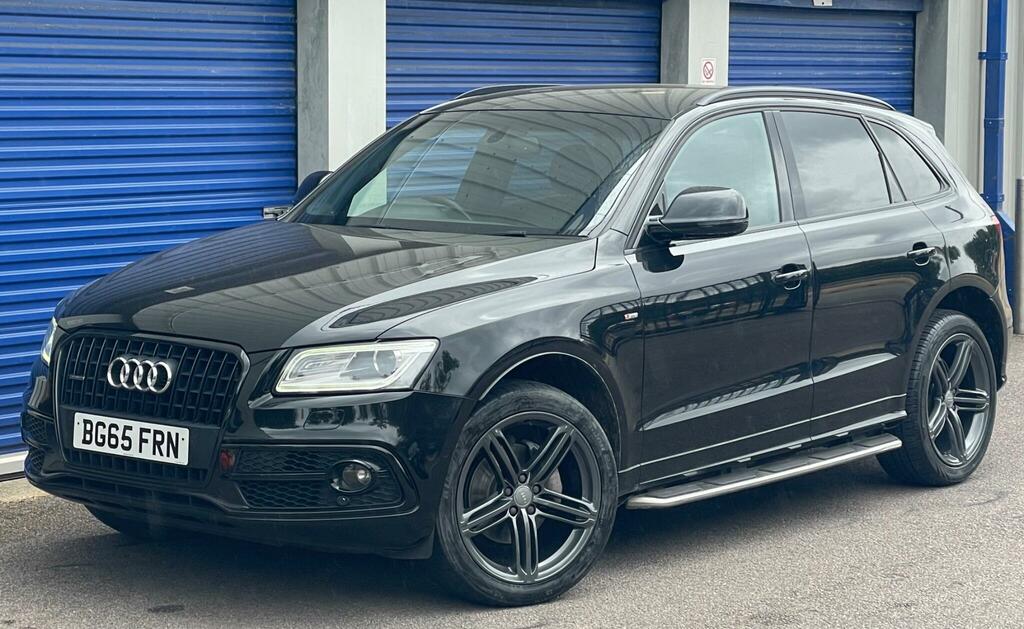 Audi Q5 S Line Plus Black