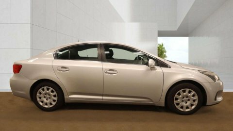 Toyota Avensis 2.0 D-4d Active Silver #5