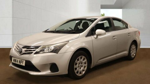 Toyota Avensis 2.0 D-4d Active Silver #2