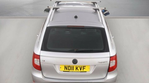 Skoda Superb 1.8 Elegance Tsi 160 Bhp Red #7