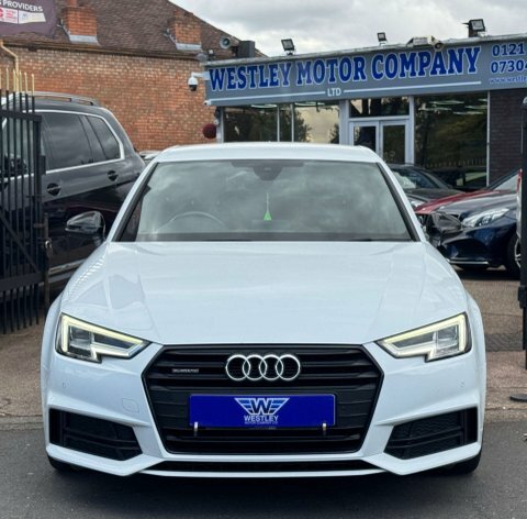 Audi A4 2.0 Tdi Black White #3