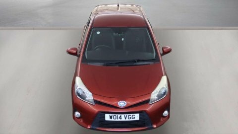 Toyota Yaris Trend Red #7