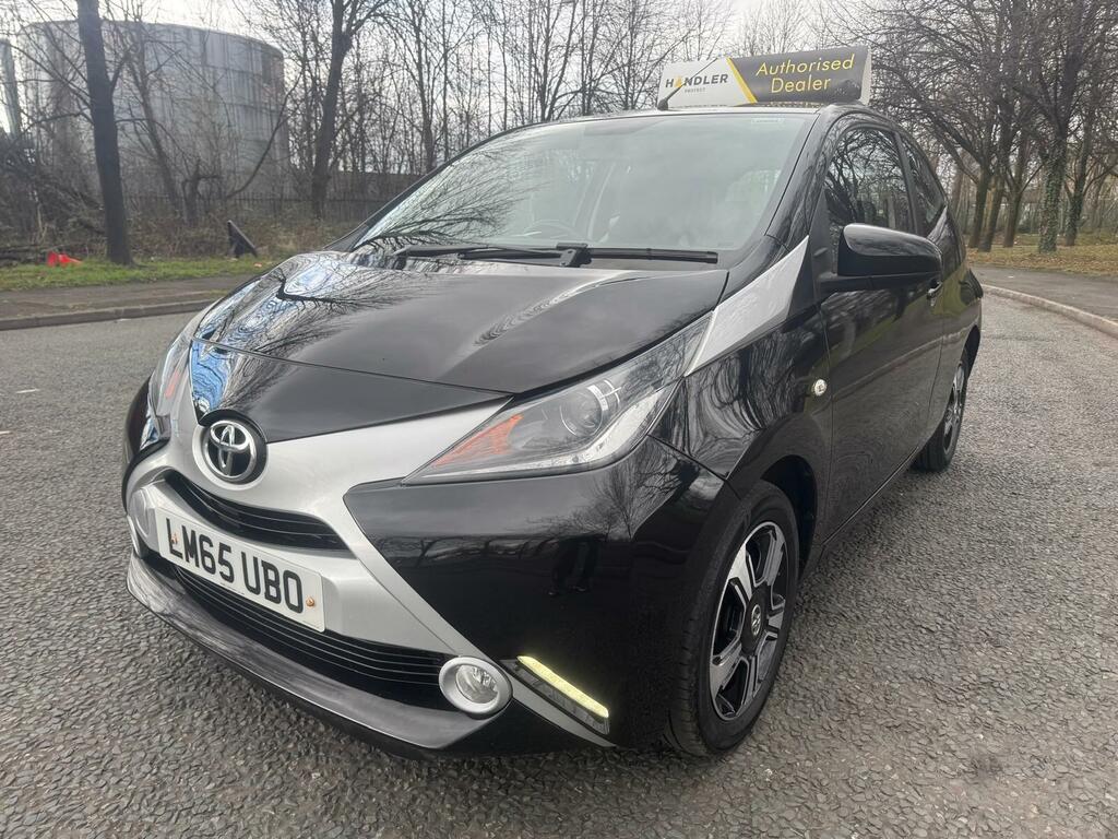 Toyota Aygo 1.0 Vvt-i X-clusiv Euro 5 Euro 5 LM65UBO Black #4