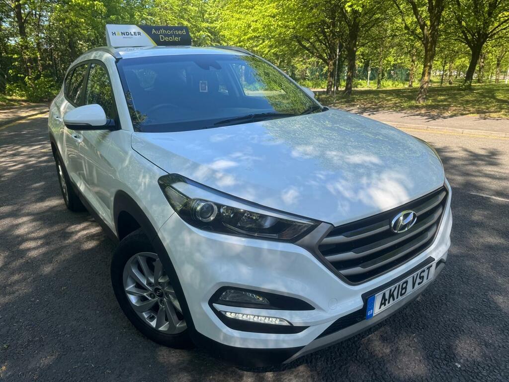 Hyundai Tucson 1.7 Crdi Blue Drive Se Nav Euro 6 Ss AK18VST White