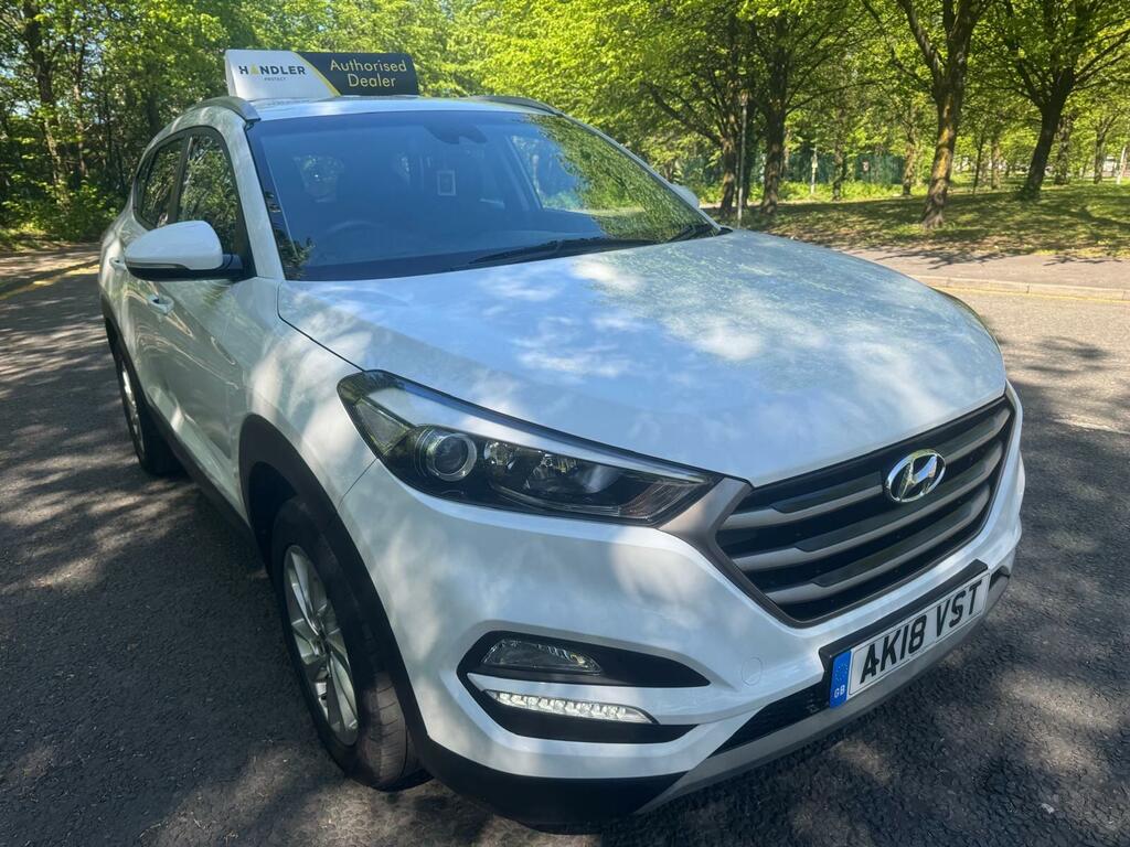 Hyundai Tucson 1.7 Crdi Blue Drive Se Nav Euro 6 Ss AK18VST White #5