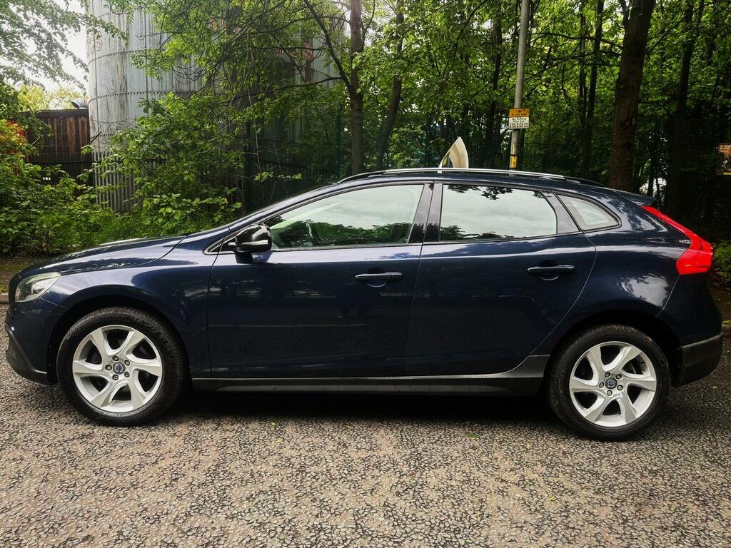 Volvo V40 Cross Country 1.6 D2 Lux Euro 5 Ss Blue #4