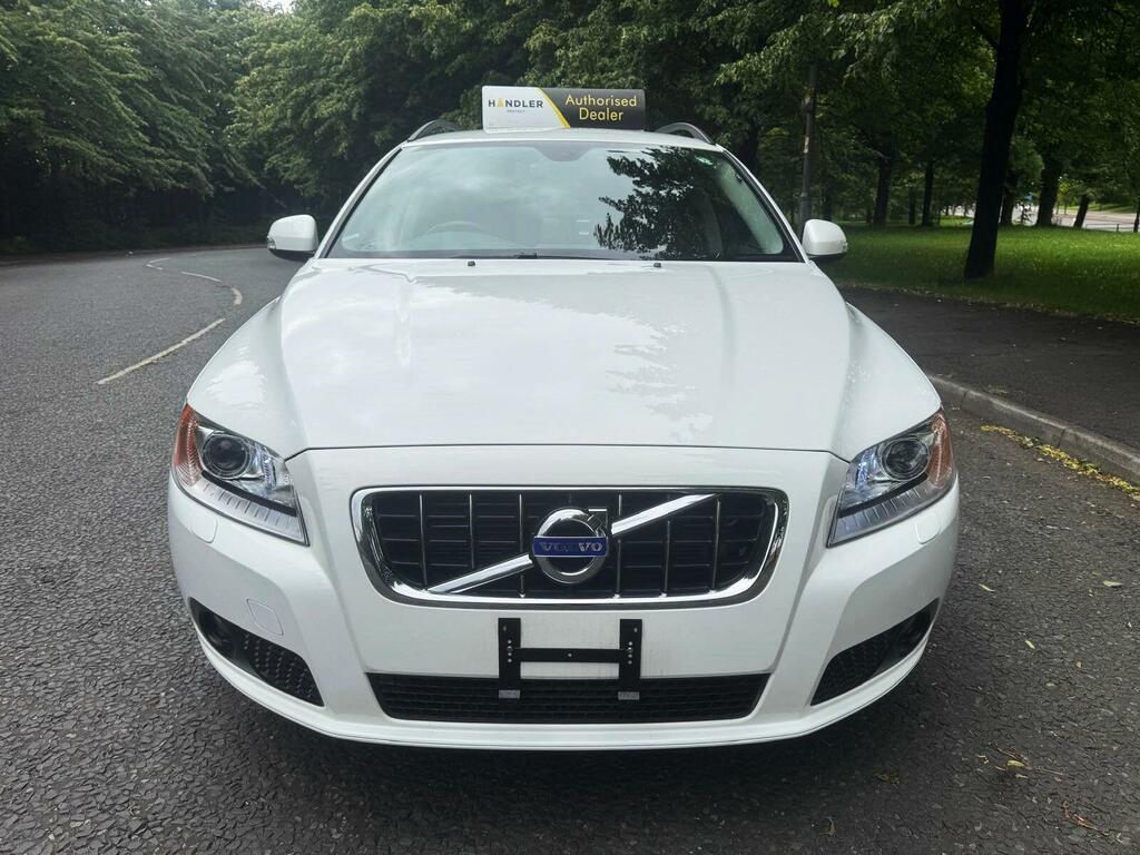 Volvo V70 2.0 T5 Se Lux Powershift Estate White #2
